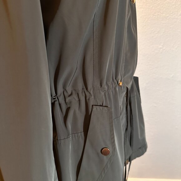 Charter Club Water Resistant Light Weight Transitional Jacket Raincoat - Picture 4 of 10